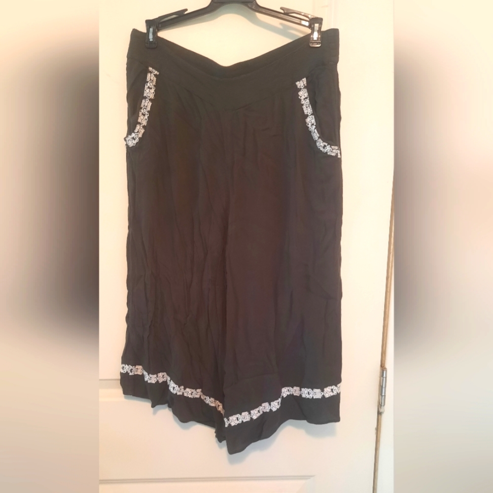 Womens crop pants
